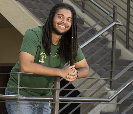 Philosophy major Idris Smith '24