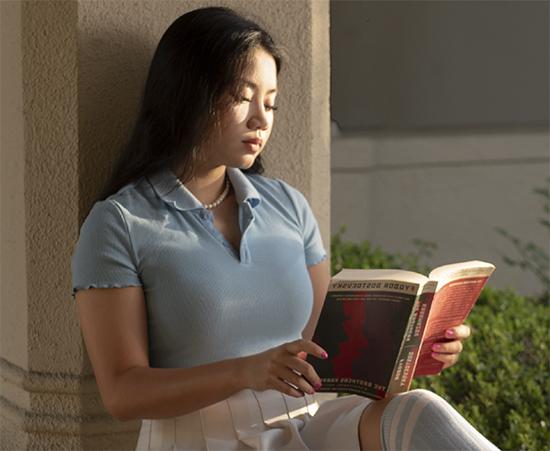 Philosophy major Queenie Ngo '24