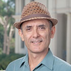 Professor Raul Villa