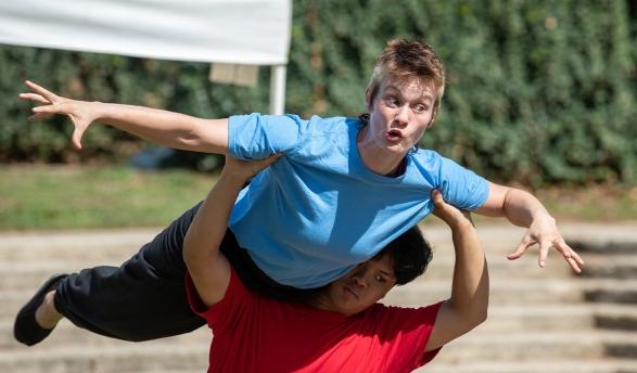 Occidental Children's Theater performer Am和a Wagner ’16. 