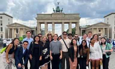 Oxy students in front of the Brandenberg Gates in Berline.