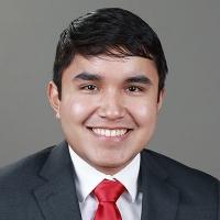 Raymond Arias headshot